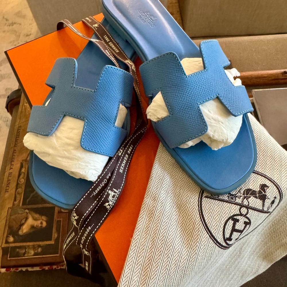 HERMES ORAN Bleu Cameo Sandals